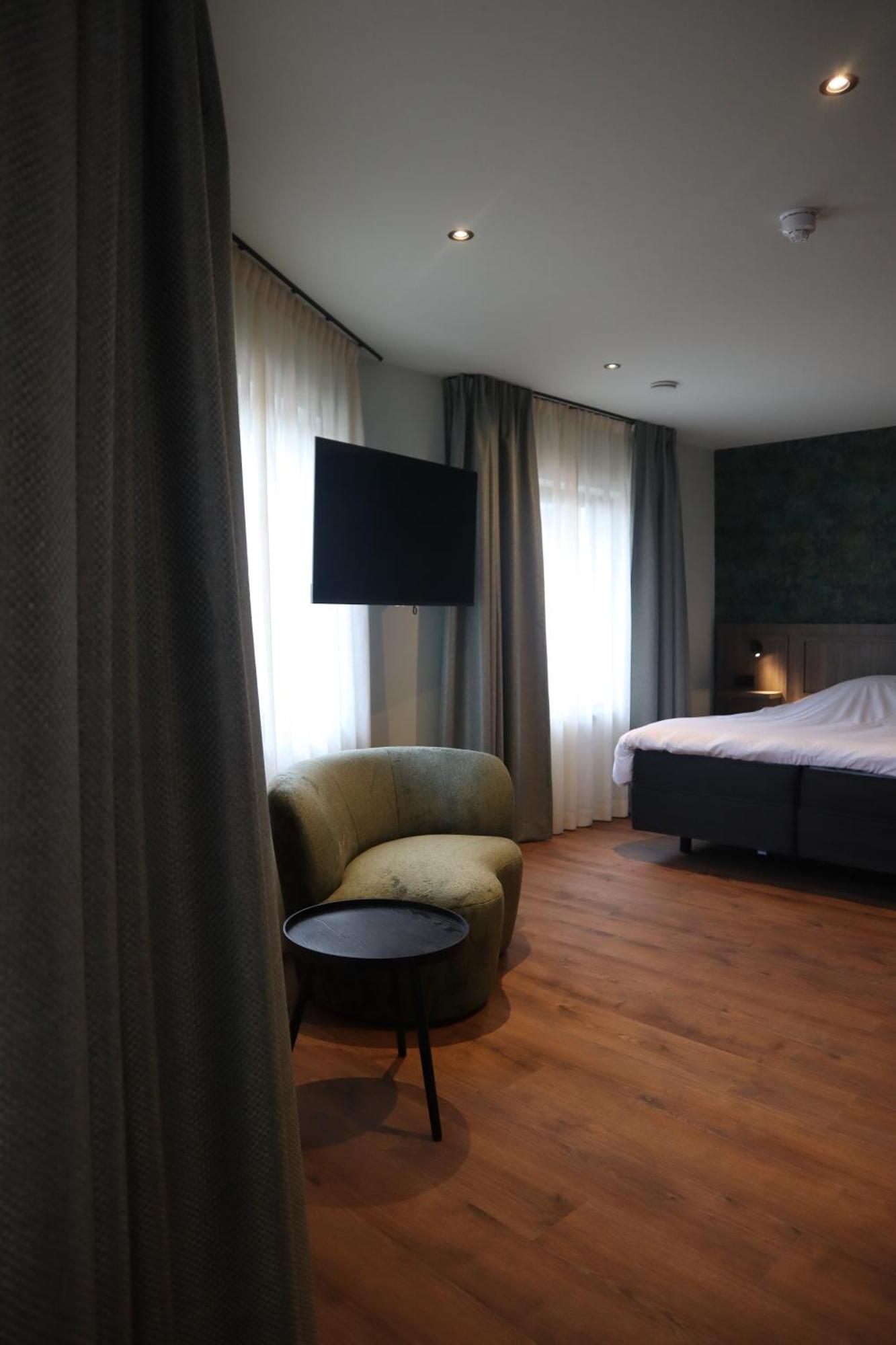 Hotel Central โรเซนดาล ภายนอก รูปภาพ